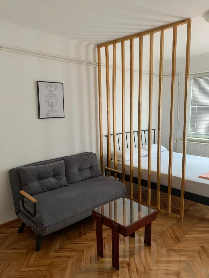 Comfy Studio - 1 Minute Walk To Delta Planet Ni Exterior foto