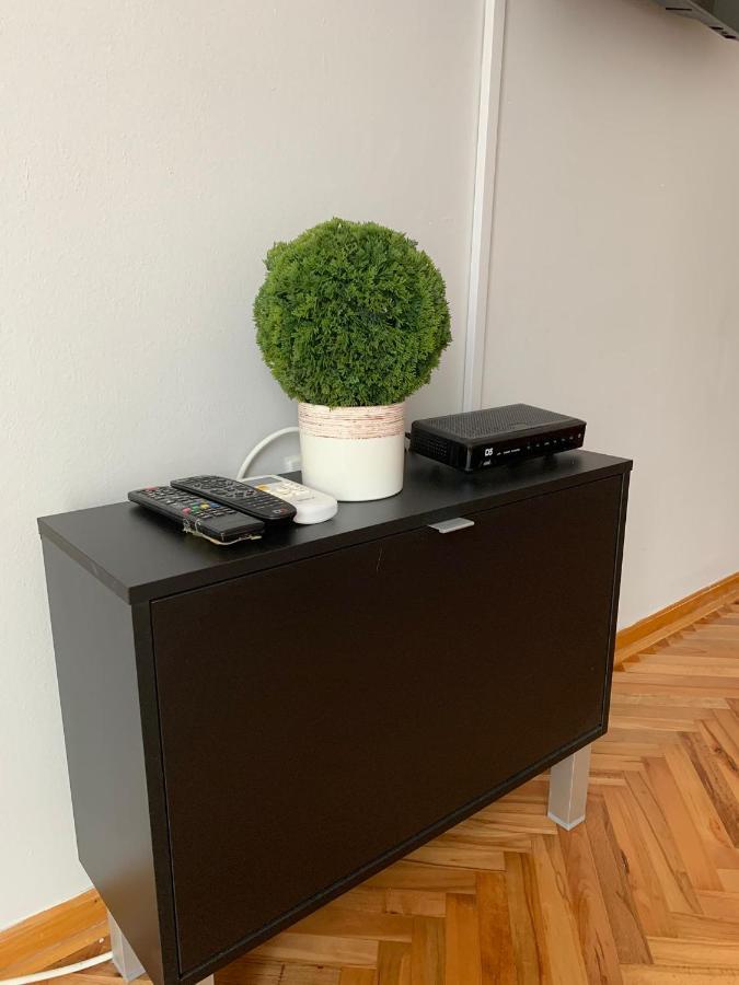 Comfy Studio - 1 Minute Walk To Delta Planet Ni Exterior foto